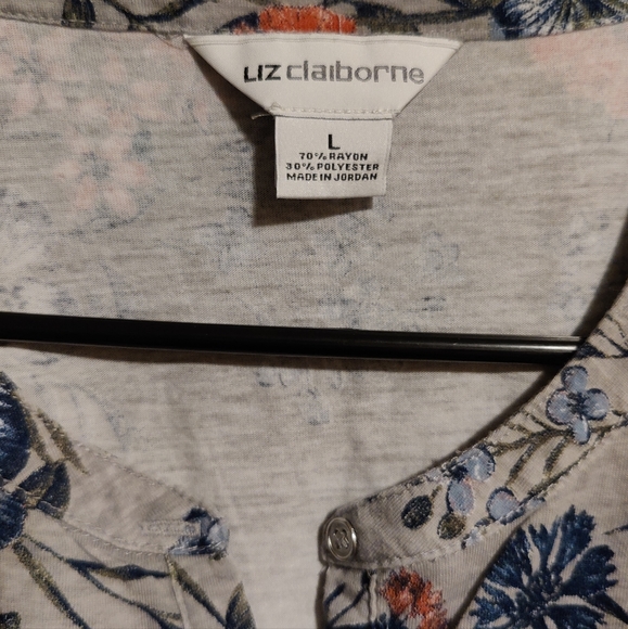 Liz Claiborne Sleeveless Top - Picture 3 of 6